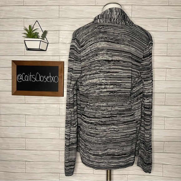 🫶 Express Cardigan - Picture 2 of 5